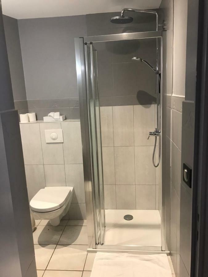 סנט-אומר Hotel Les Frangins מראה חיצוני תמונה